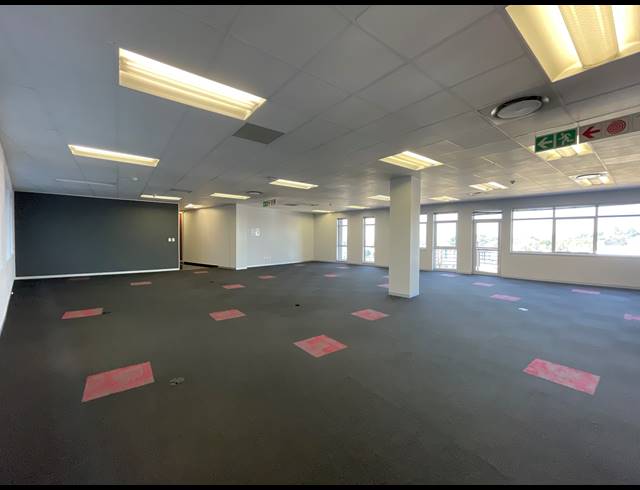 1,632M² OFFICE TO LET IN SANDTON CENTRAL